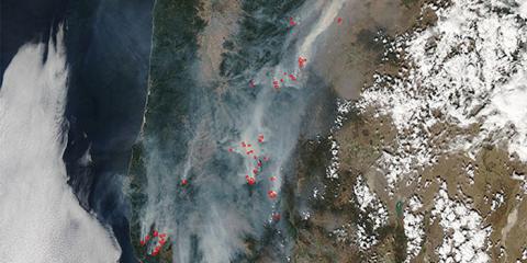 Satellite image of wildfire smoke over Oregon